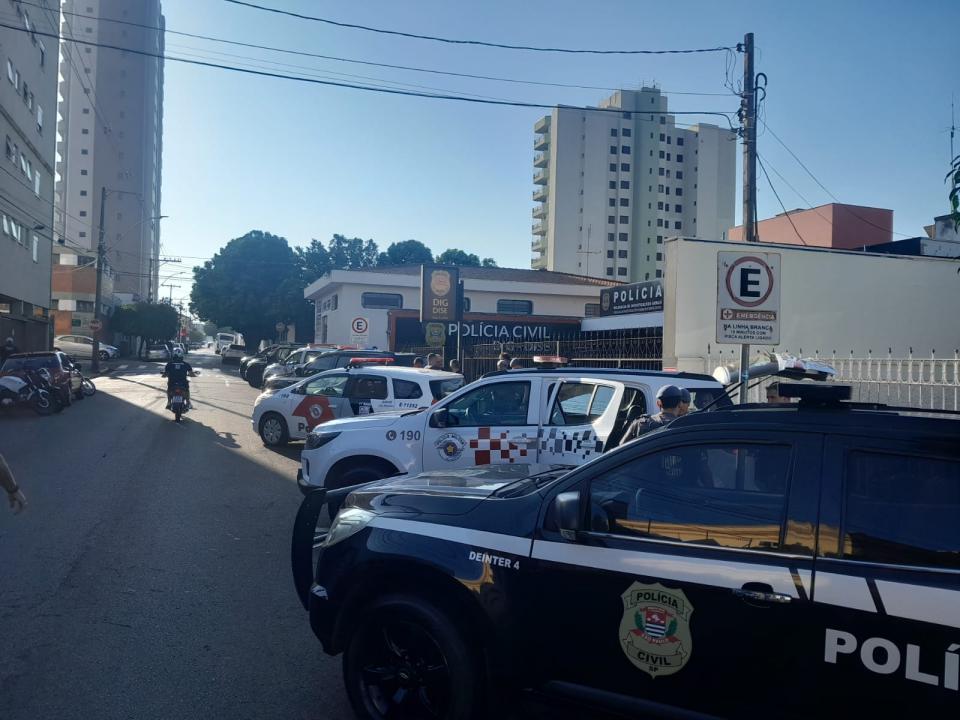 Foto 3 de 3 — Preso por integrar quadrilha especializada em roubos é suspeito de participação em assalto em Araraquara